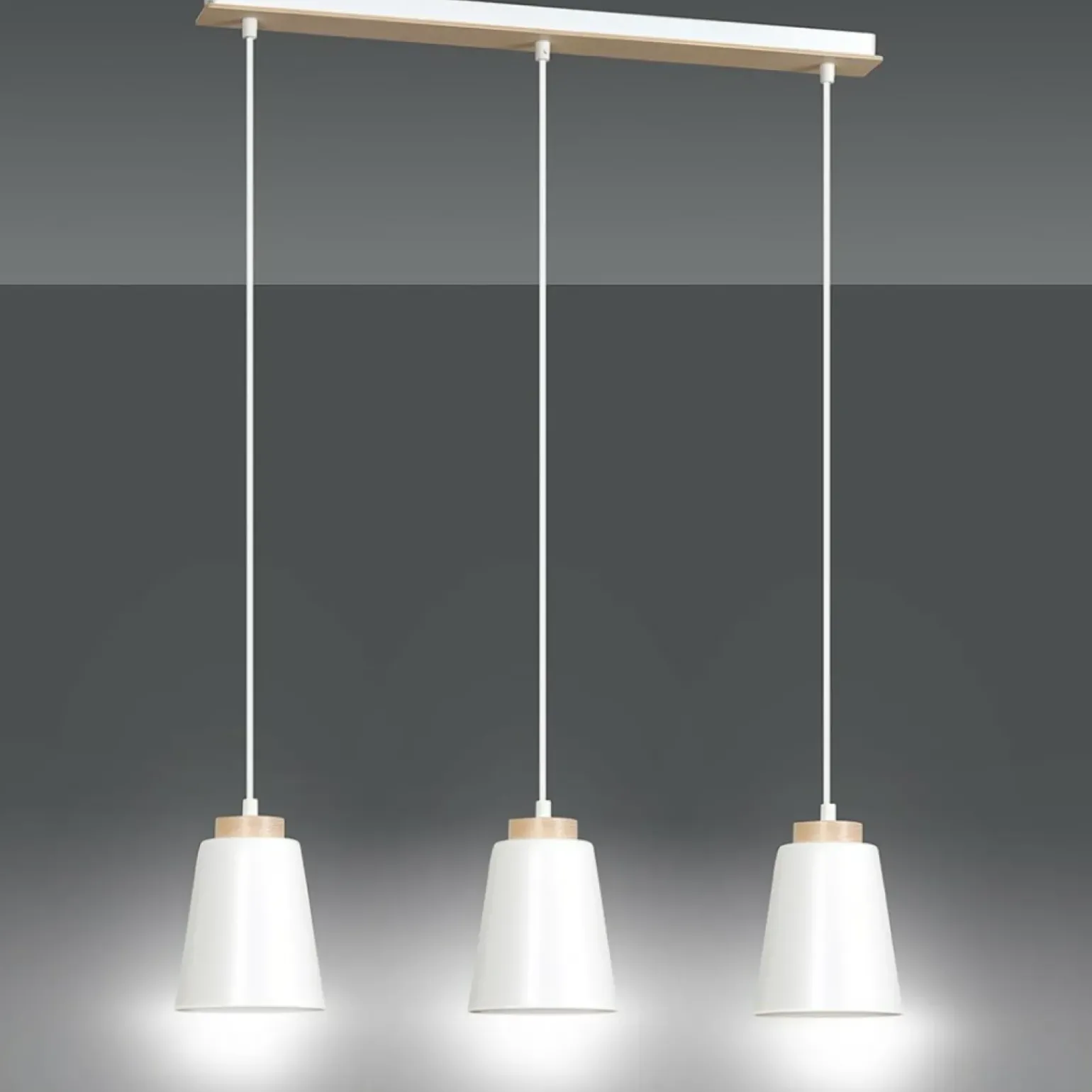 Outlet Biała lampa wisząca nad drewniany stół w kuchni 443/3 | Kaja Żyrandole Nowoczesne