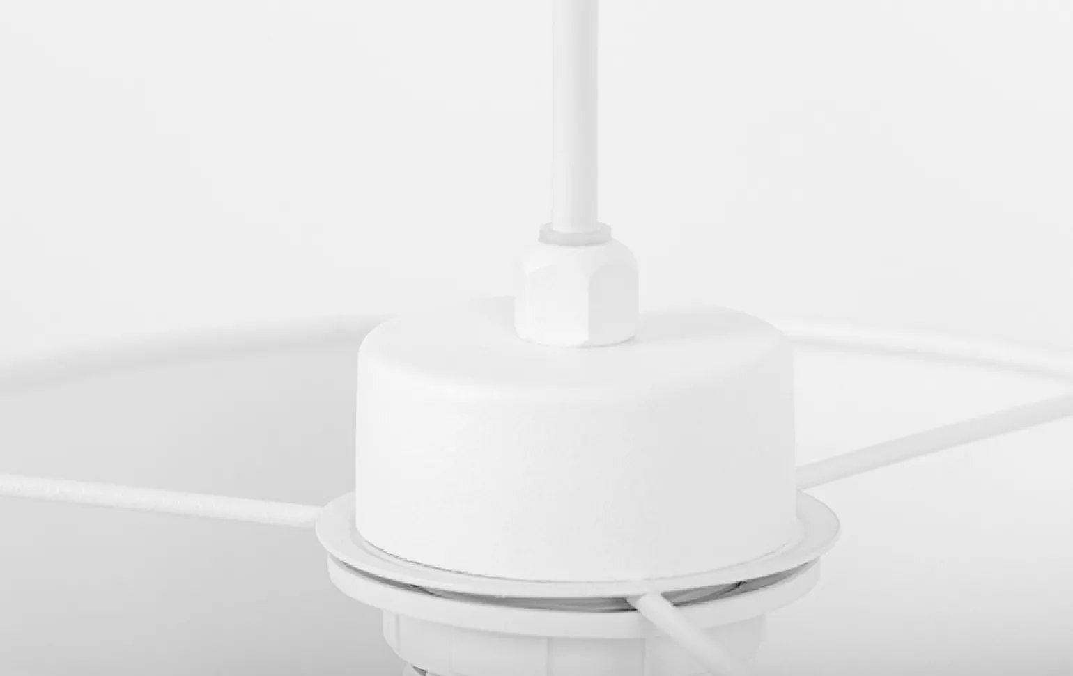 Sklep Kaja Biała lampa wisząca ze złotymi dekoracjami K-5210 z serii VICTORIA