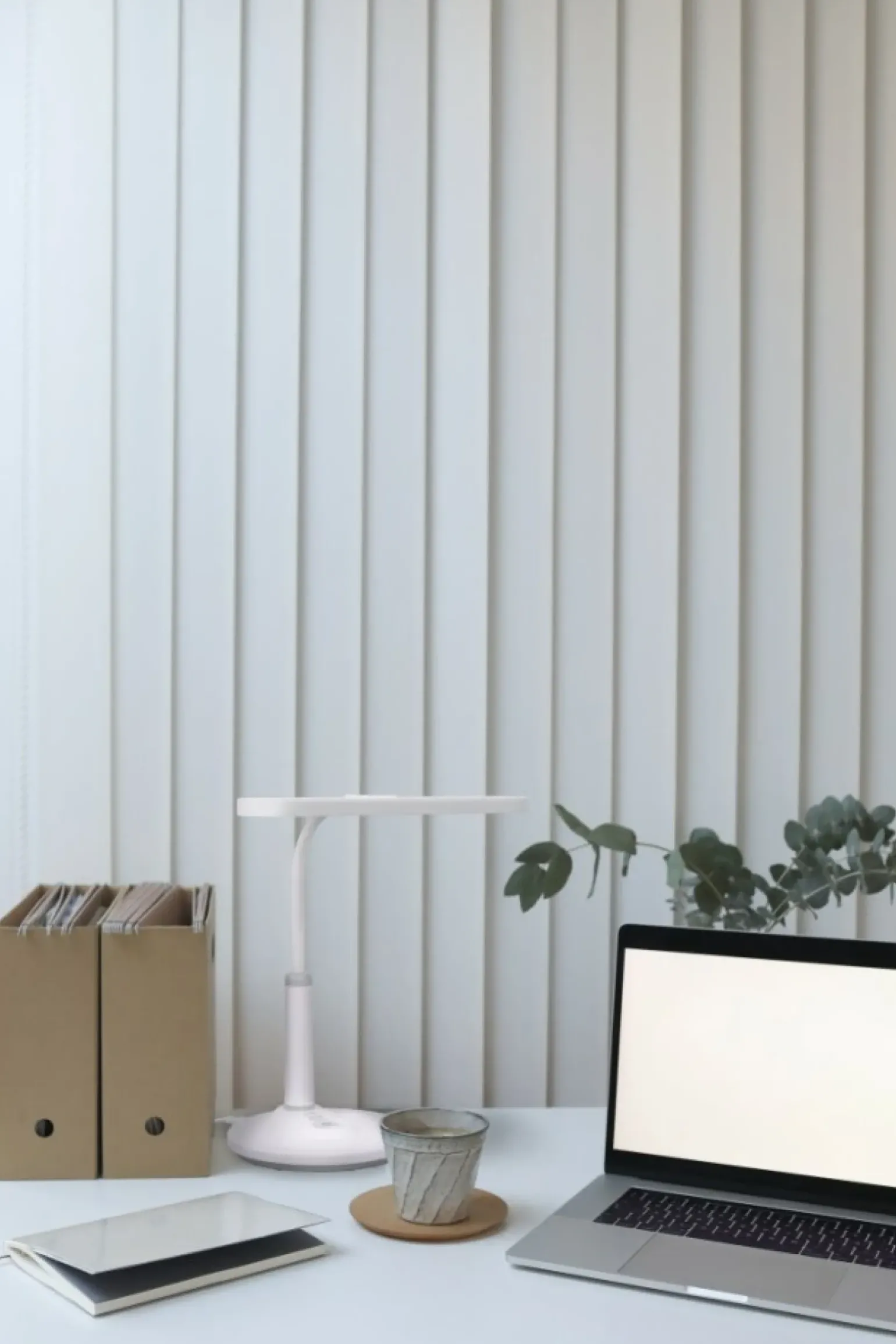 Sklep Kaja Biała lampka biurkowa, ruchome ramię K-BL1185 BIAŁY z serii DAFI