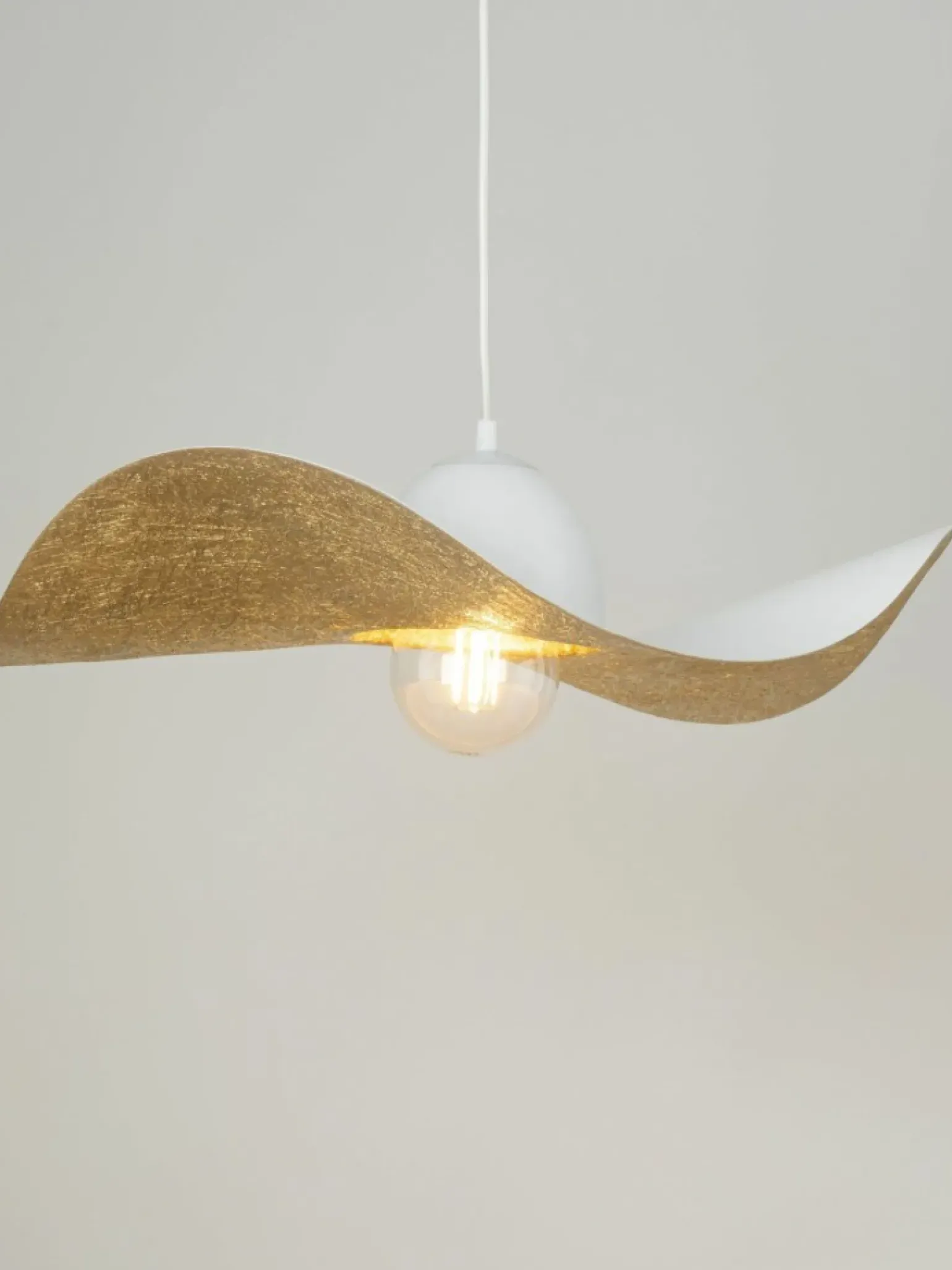 Store Biało-złoty, dekoracyjny kapelusz wiszący SIG 32345 z serii KAPELLO M Żyrandole Nowoczesne