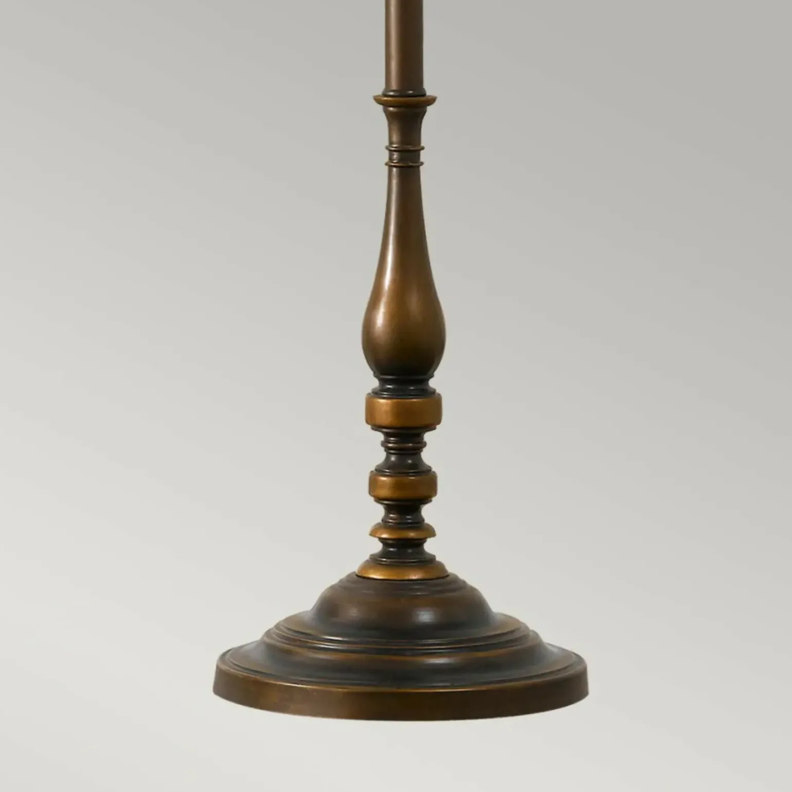 Sklep Kaja Brązowa lampa podłogowa FE-LINCOLNDALE-FL z serii LINCOLNDALE