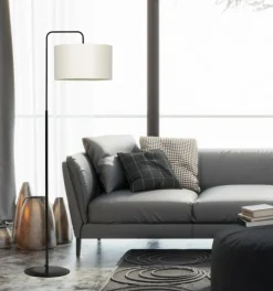 Sklep Kaja Czarna lampa stojąca z kremowym abażurem 570/4 TRAPO | Kaja