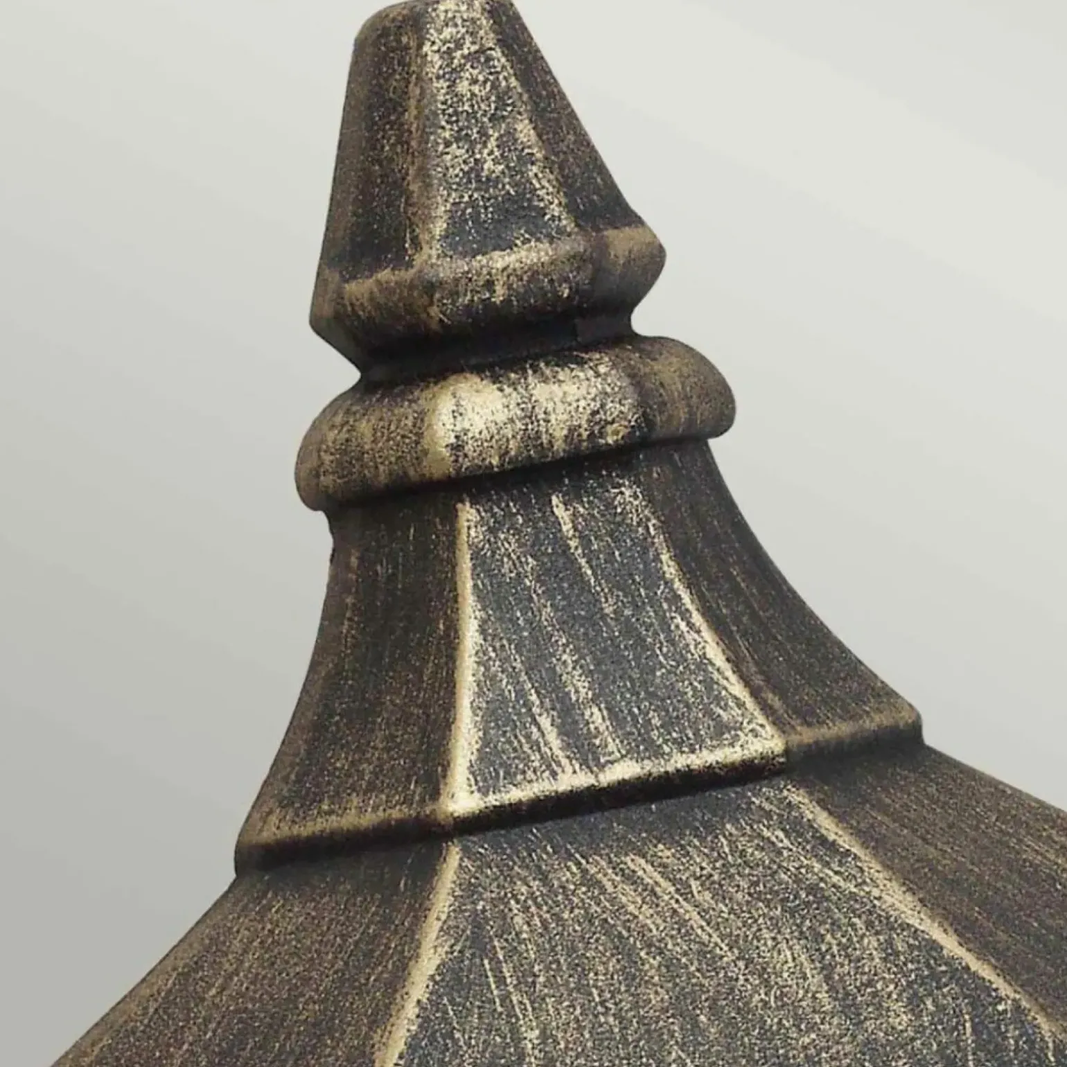 Sklep Kaja Czarno-złota lampa elewacyjna GZH-CKL7 z serii CRICKLADE