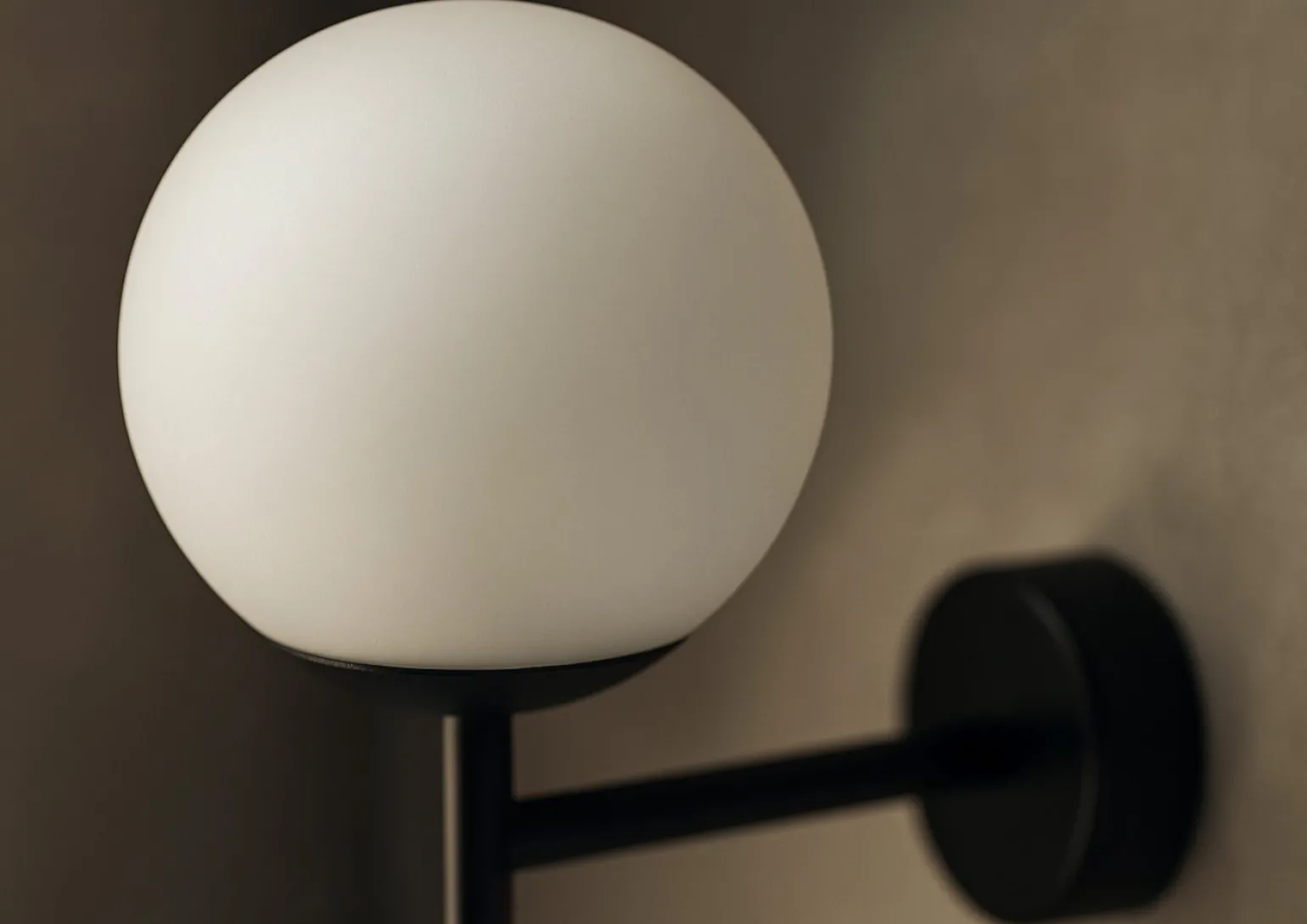 Sklep Kaja Czarny kinkiet z kloszem do przedpokoju K-4884 FARO | Kaja Oświetlenie