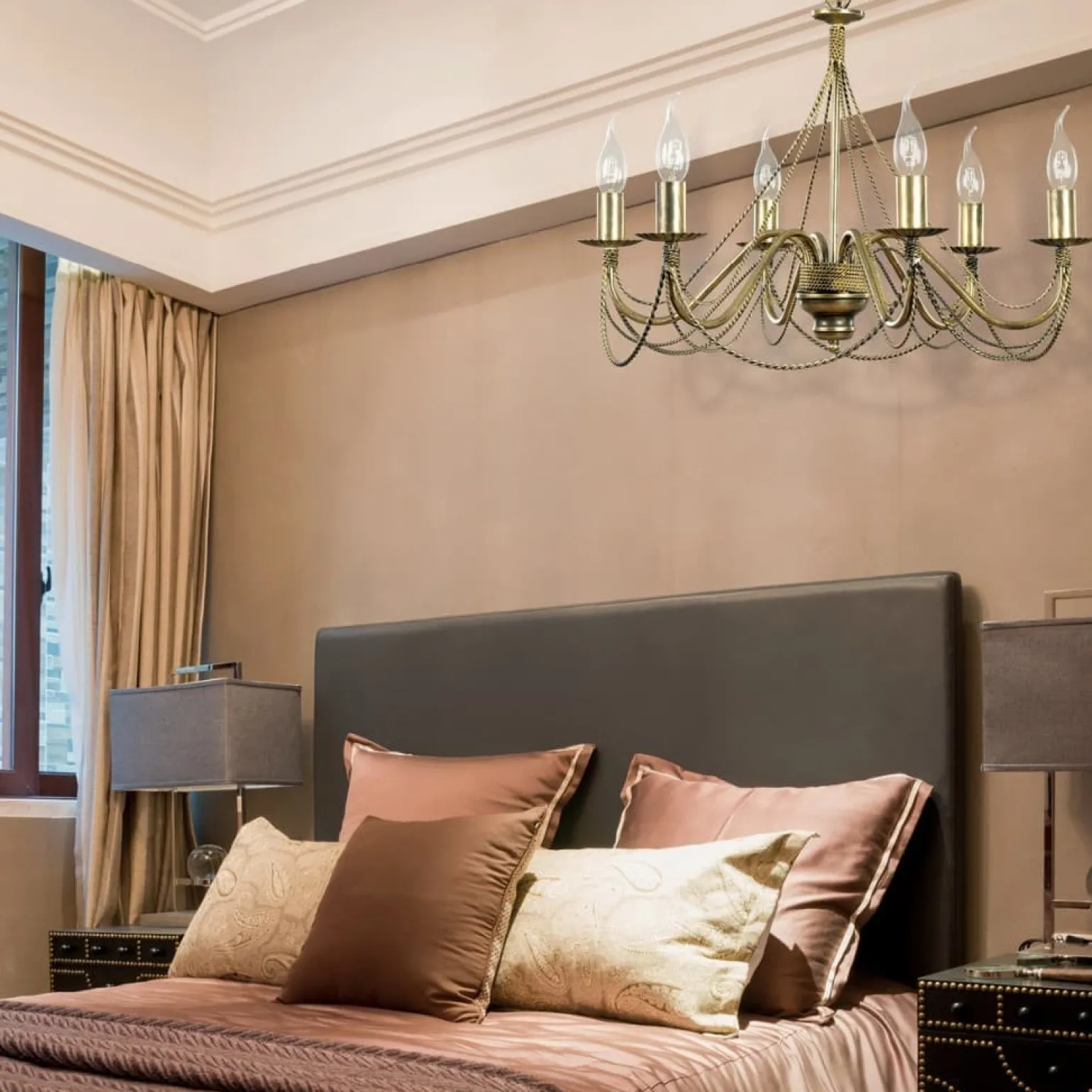 Sklep Kaja Dekoracyjny żyrandol typu świecznik w kolorze złota 170/6 z serii TO