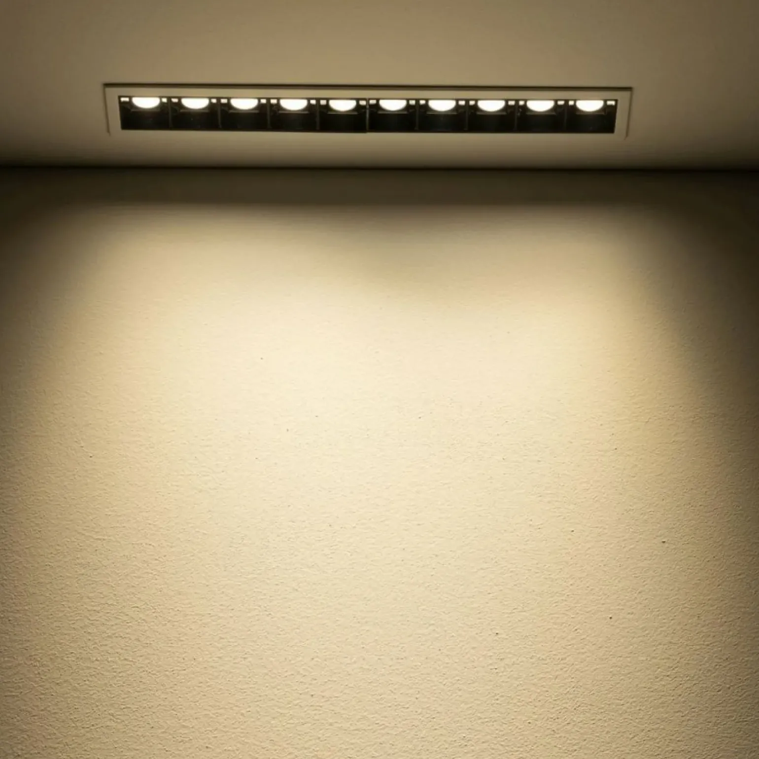 Sklep Kaja Długi, ledowy reflektor wpustowy 28cm 30° 3000K 10045 MINI LED | Kaja