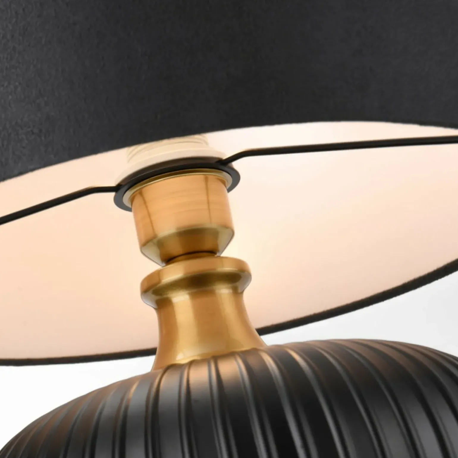 Sklep Kaja Elegancka, czarno-złota lampka stołowa LP-1515/1T SMALL z serii TAMIZA