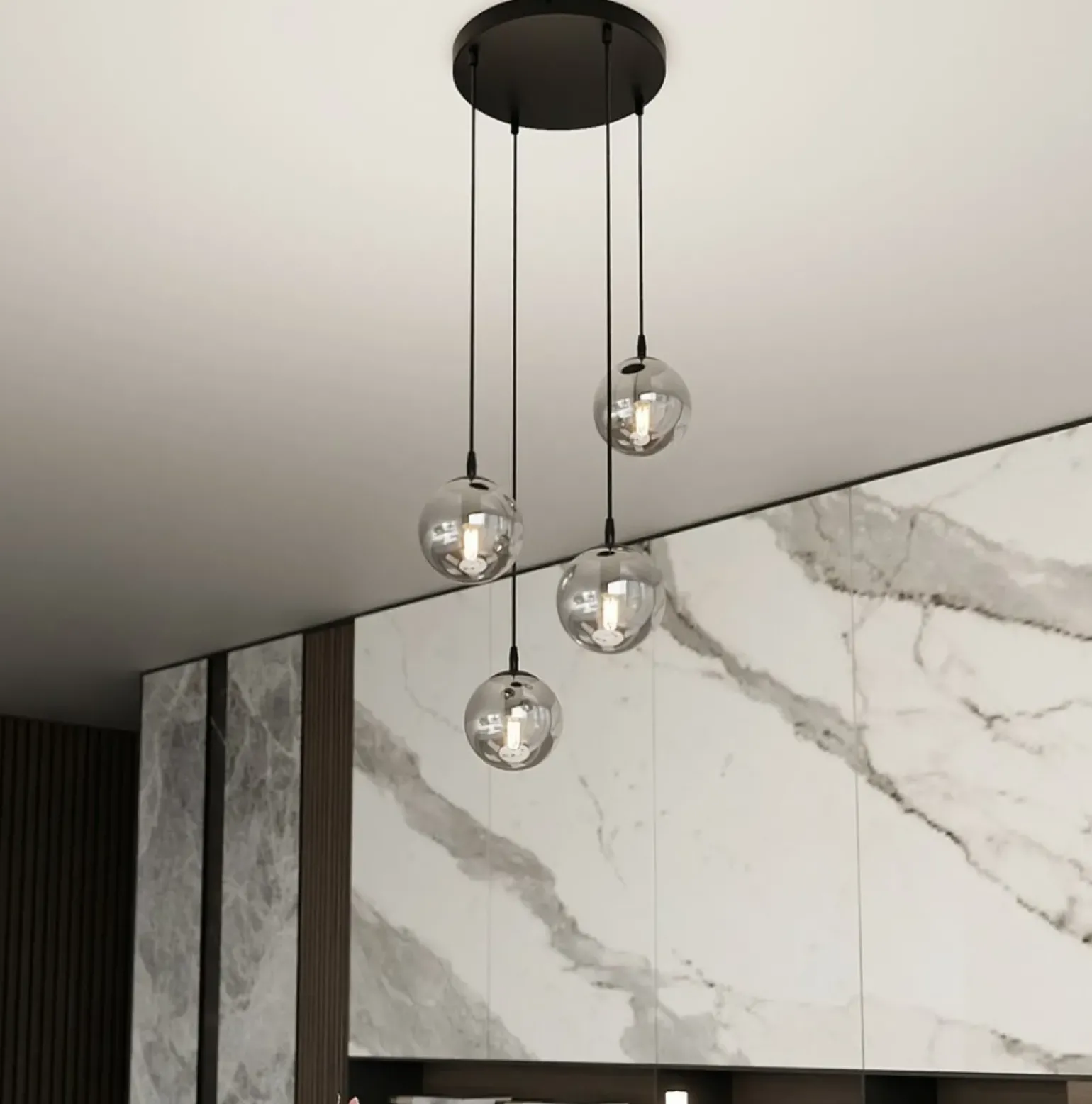 Outlet Gustowna lampa wisząca z regulacją wysokości 712/4PREM | Kaja Żyrandole Nowoczesne