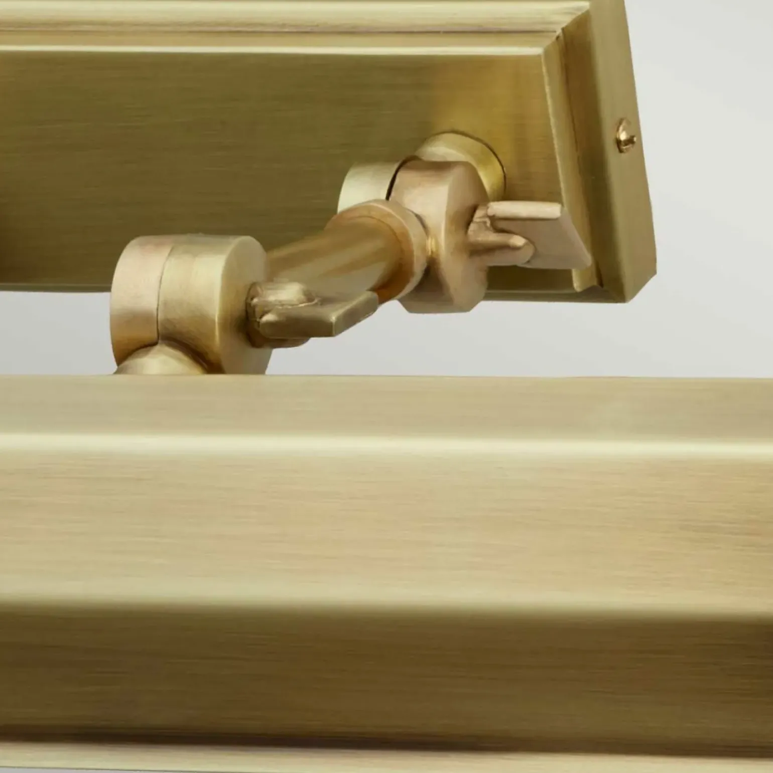 Sklep Kaja Kinkiet obrazowy, postarzany mosiądz CHAWTON-PLM-AB z serii CHAWTON