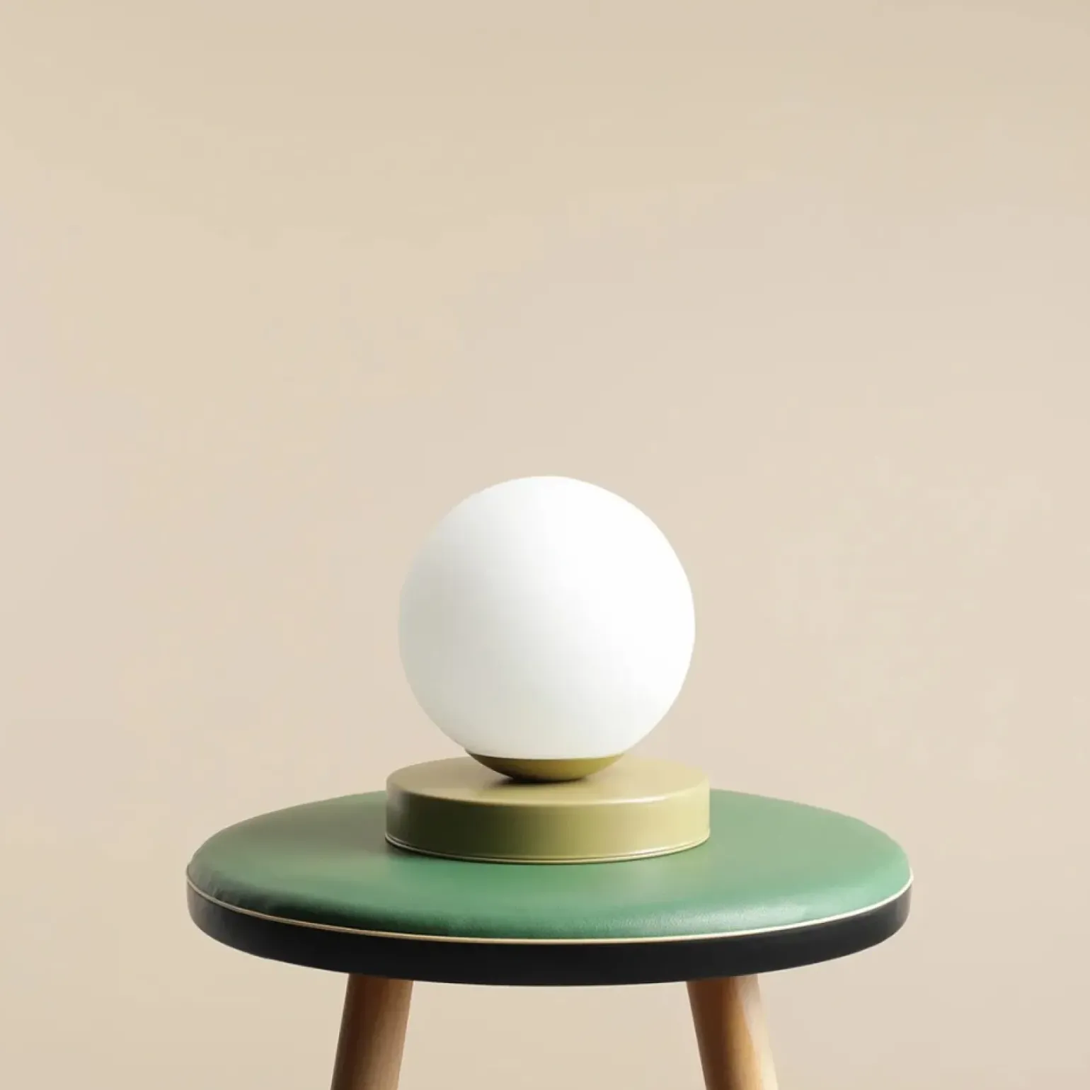 Sklep Kaja Kulista lampka do sypialni w stylu cozy 1076B12_S z serii BALL | Kaja