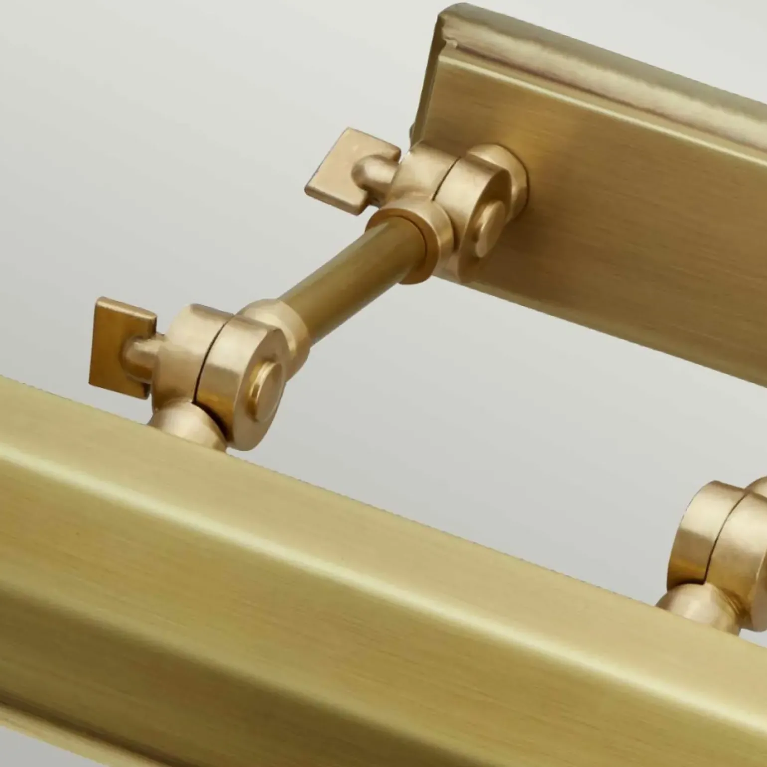 Sklep Kaja Lampa obrazowa, postarzany mosiądz CHAWTON-PLL-AB z serii CHAWTON