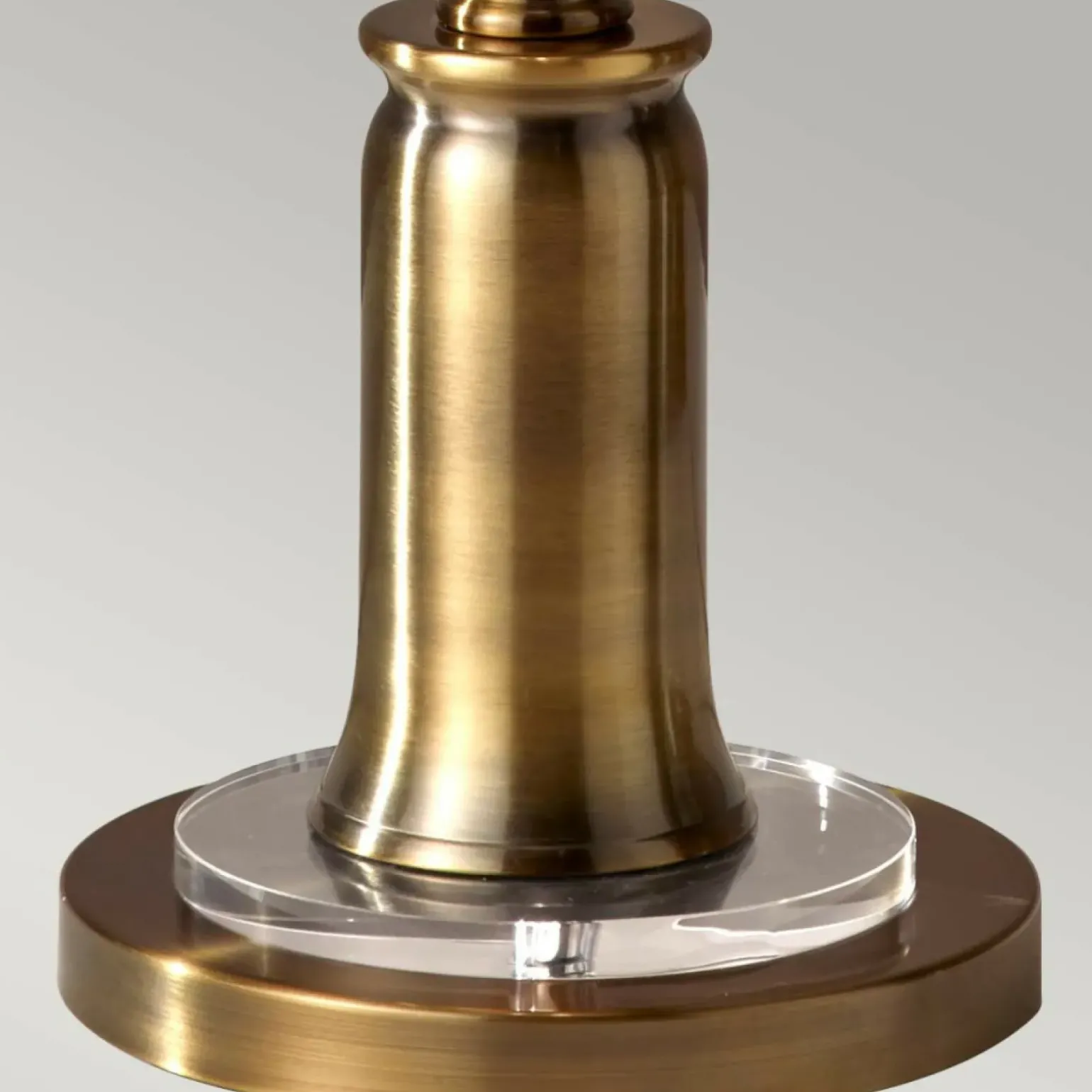 Sklep Kaja Lampa podłogowa, ciepły mosiądz FE-STATEROOM-FL-BB z serii STATEROOM