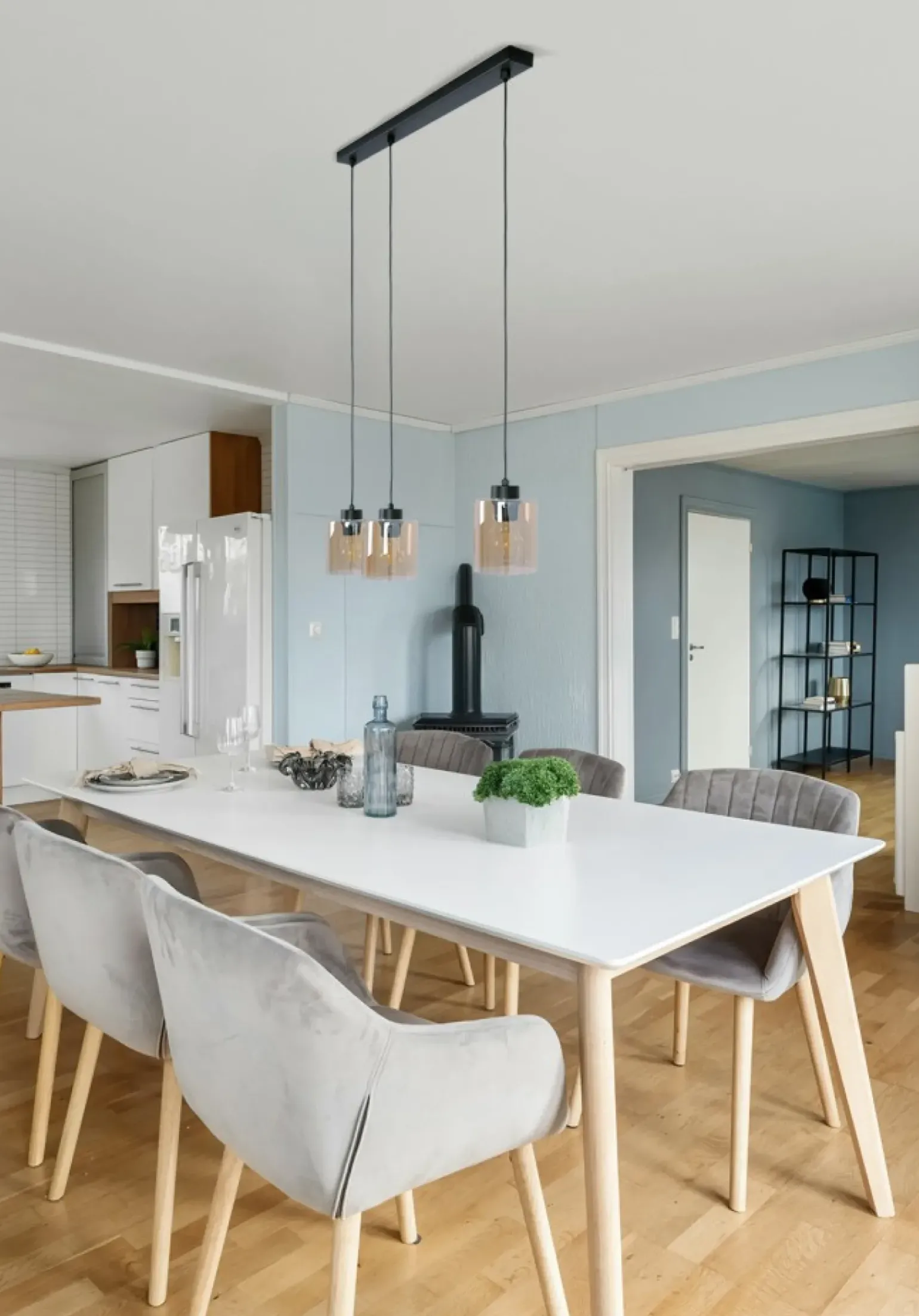 Fashion Lampa wisząca z bursztynowymi kloszami, do salonu K-5570 z serii SORO Żyrandole Nowoczesne