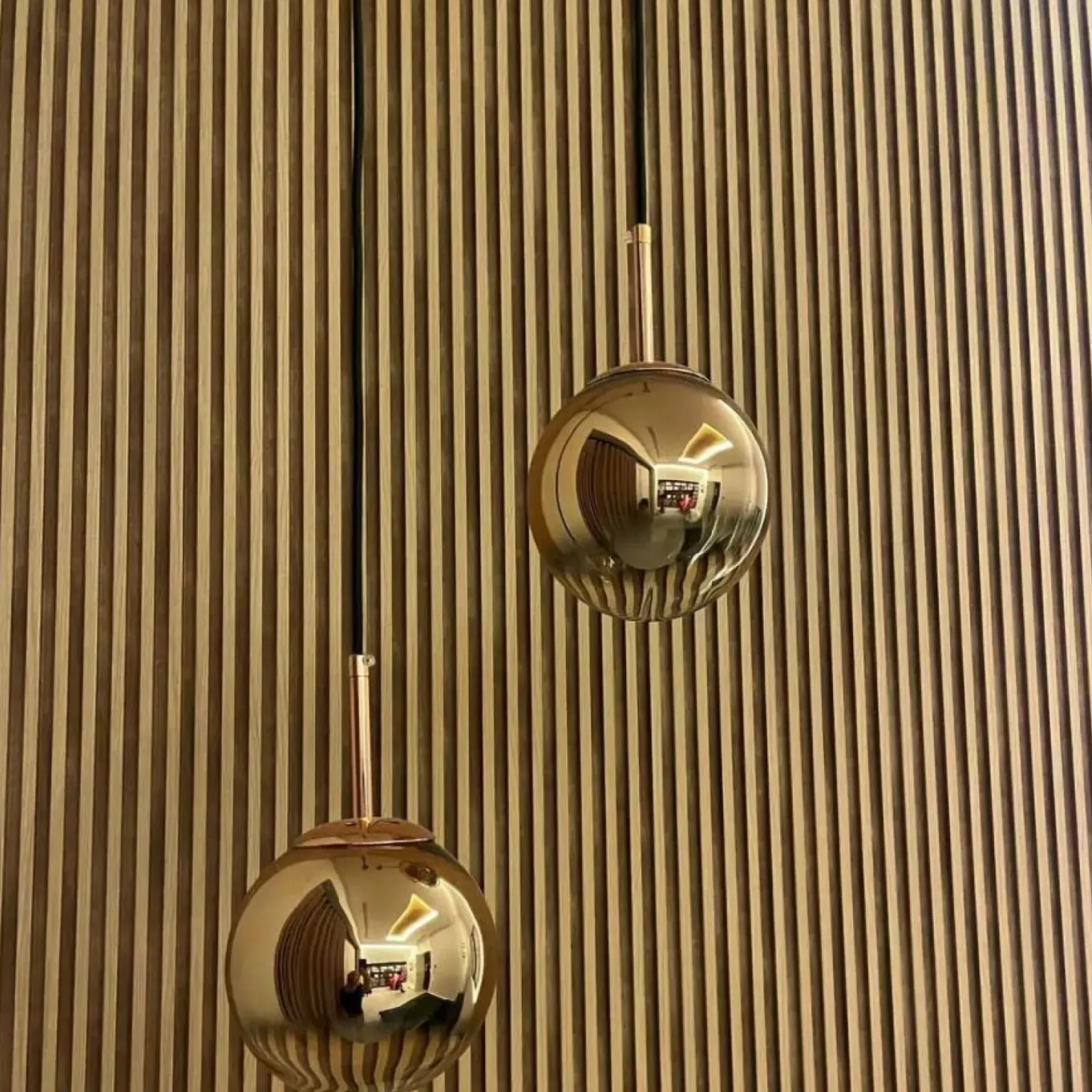 Store Lampa wisząca z okrągłym, złotym kloszem LP-2844/1P S GD z serii PALLA Żyrandole Nowoczesne