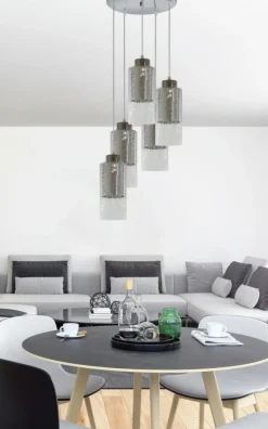 Sklep Kaja Lampa z kaskadą