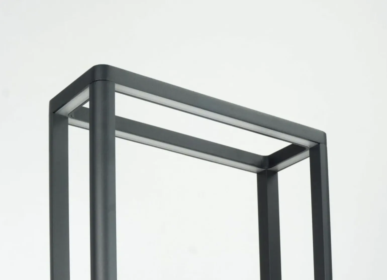 Sklep Kaja Ledowa lampa ogrodowa, kolor ciemny popiel AR-500 z serii ARMA | Kaja Oświetleni