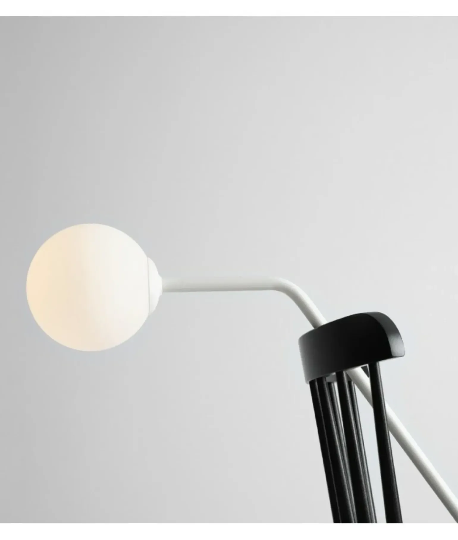 Sklep Kaja Minimalistyczna lampka stołowa z okrągłym kloszem 1064B z serii PURE