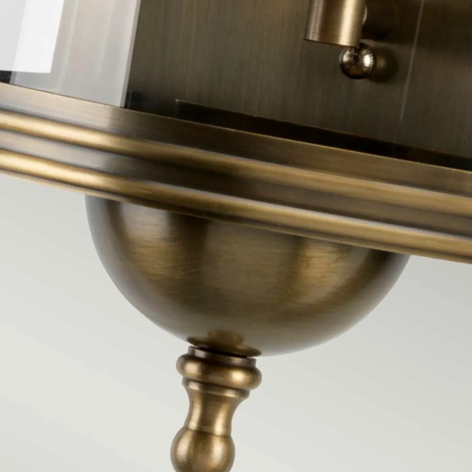 Sklep Kaja Mosiężna lampa elewacyjna DOWNING-STREET z serii DOWNING STREET