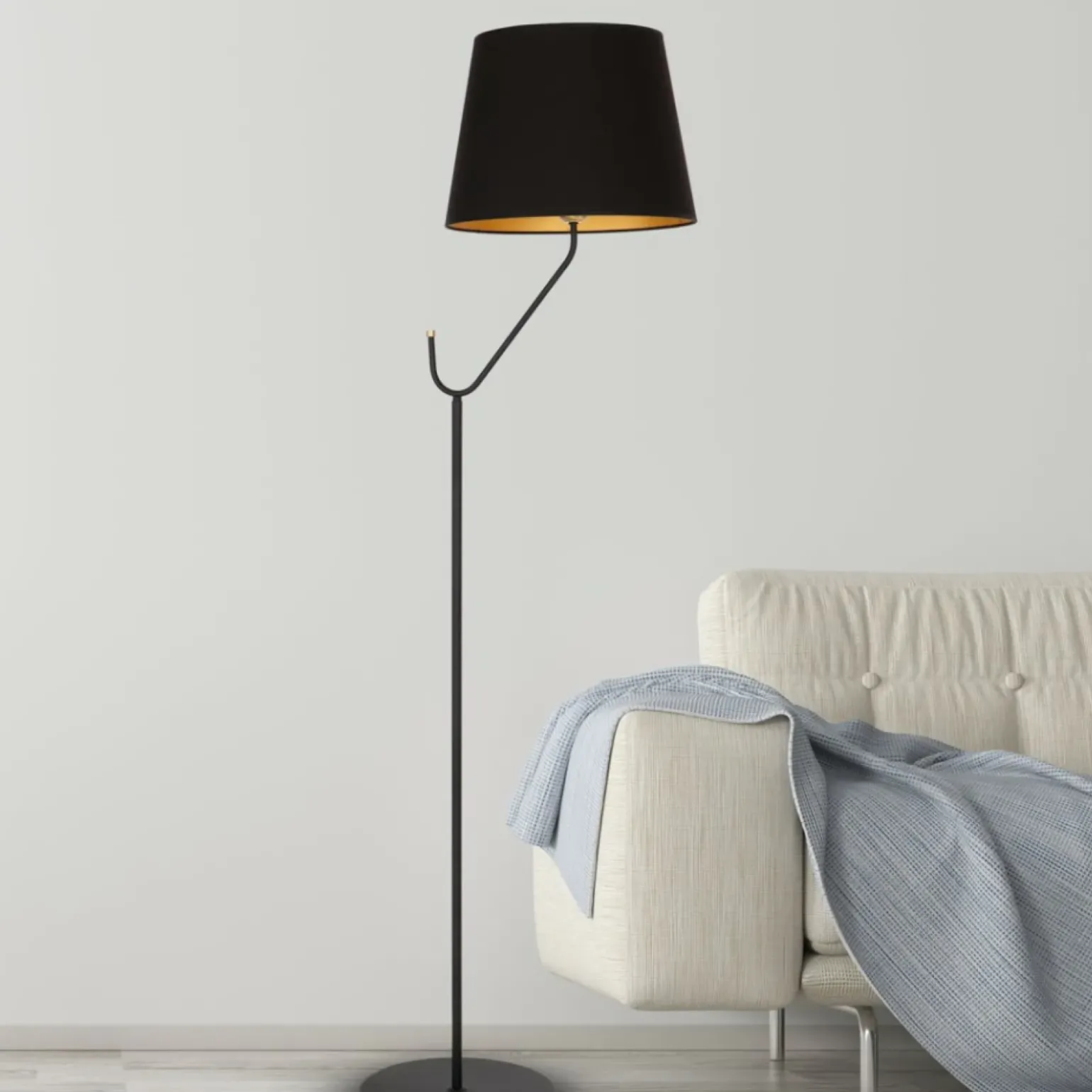 Sklep Kaja Niezwykła, czarna lampa podłogowa z abażurem MLP4915 z serii VICTORIA | Kaja Ośw