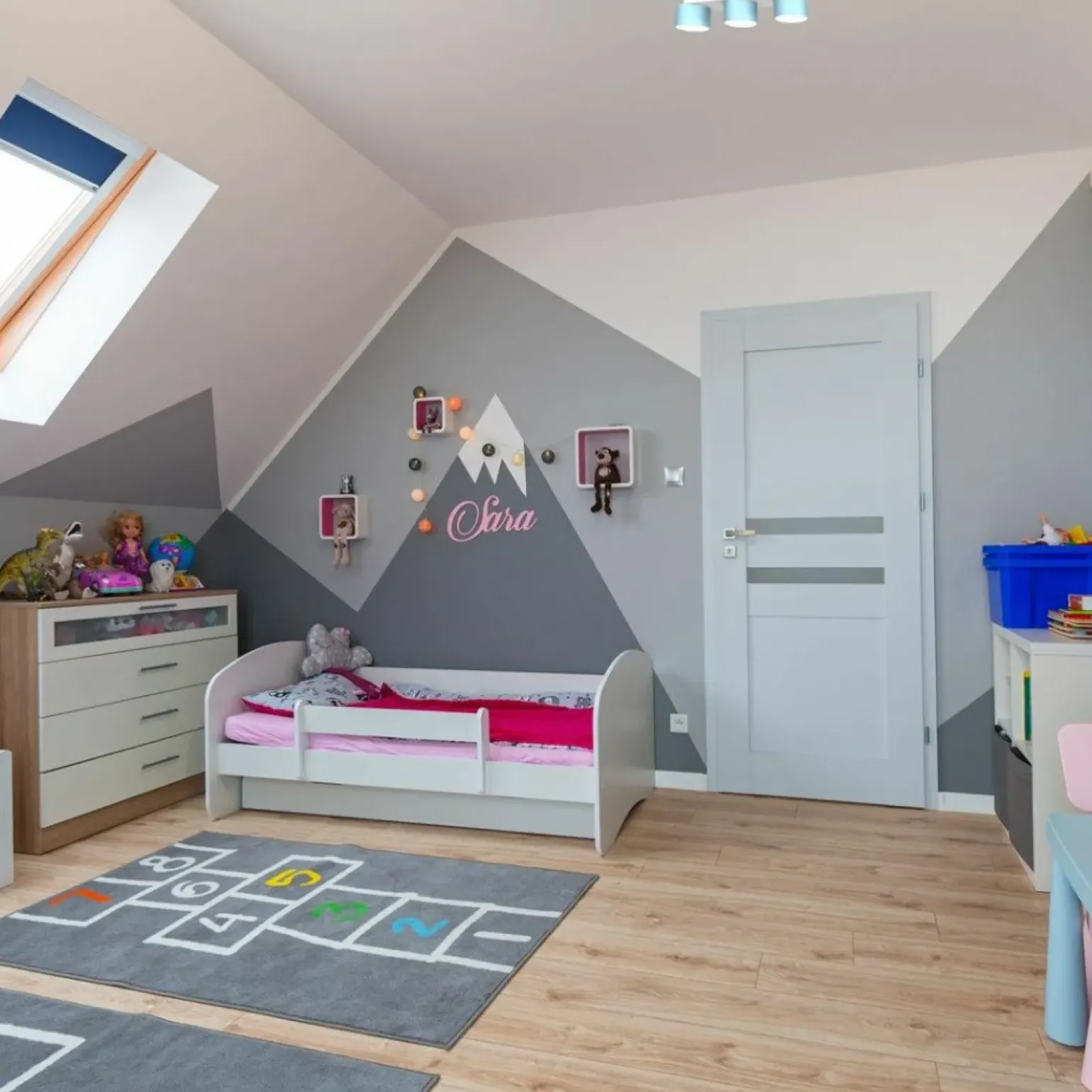 Fashion Potrójna lampa sufitowa, do pokoju dziecka MLP7550 z serii DIXIE | Kaja Oświetle Żyrandole Nowoczesne