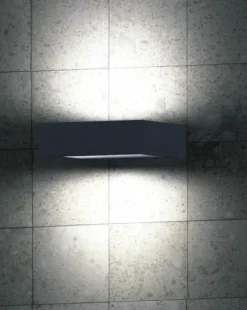 Sklep Kaja Prosta, ledowa lampa elewacyjna, kinkiet YB19504 z serii FORM | Kaja Oświetlenie