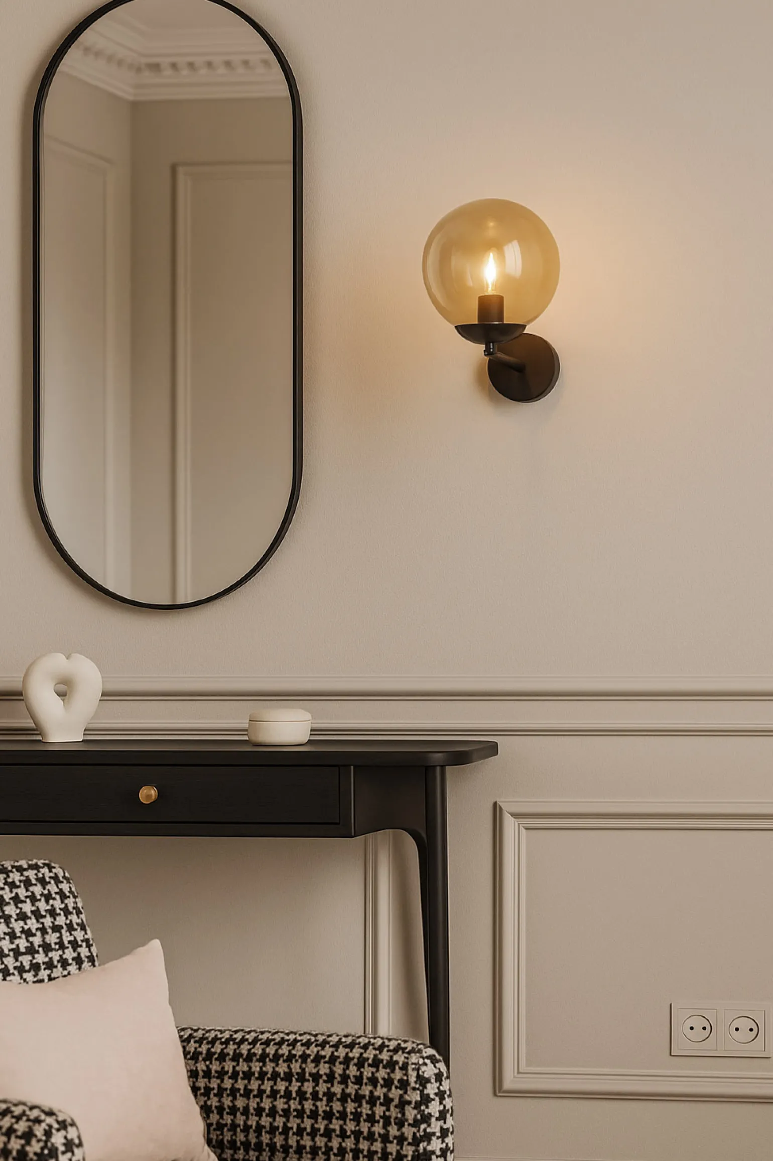 Sklep Kaja Prosty kinkiet ścienny, bursztynowy klosz, na E14 K-5306 z serii DELTA