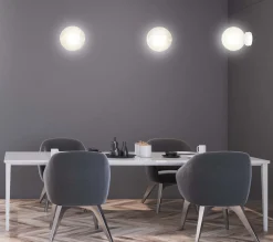 Sklep Kaja Tradycyjny kinkiet z kulistym miodowym kloszem 879/K1 | Kaja