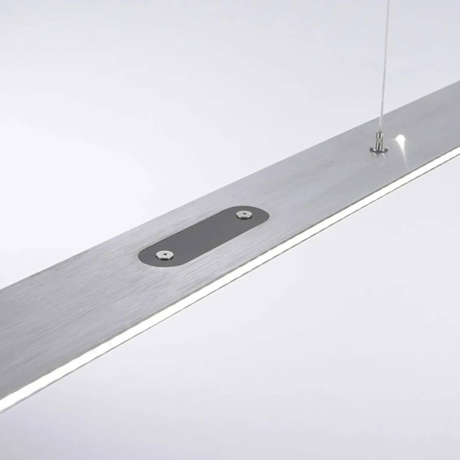 Fashion Wąska, długa listwa wisząca na pilot 2533-95 z serii PURE-COSMO | Kaja Żyrandole Nowoczesne