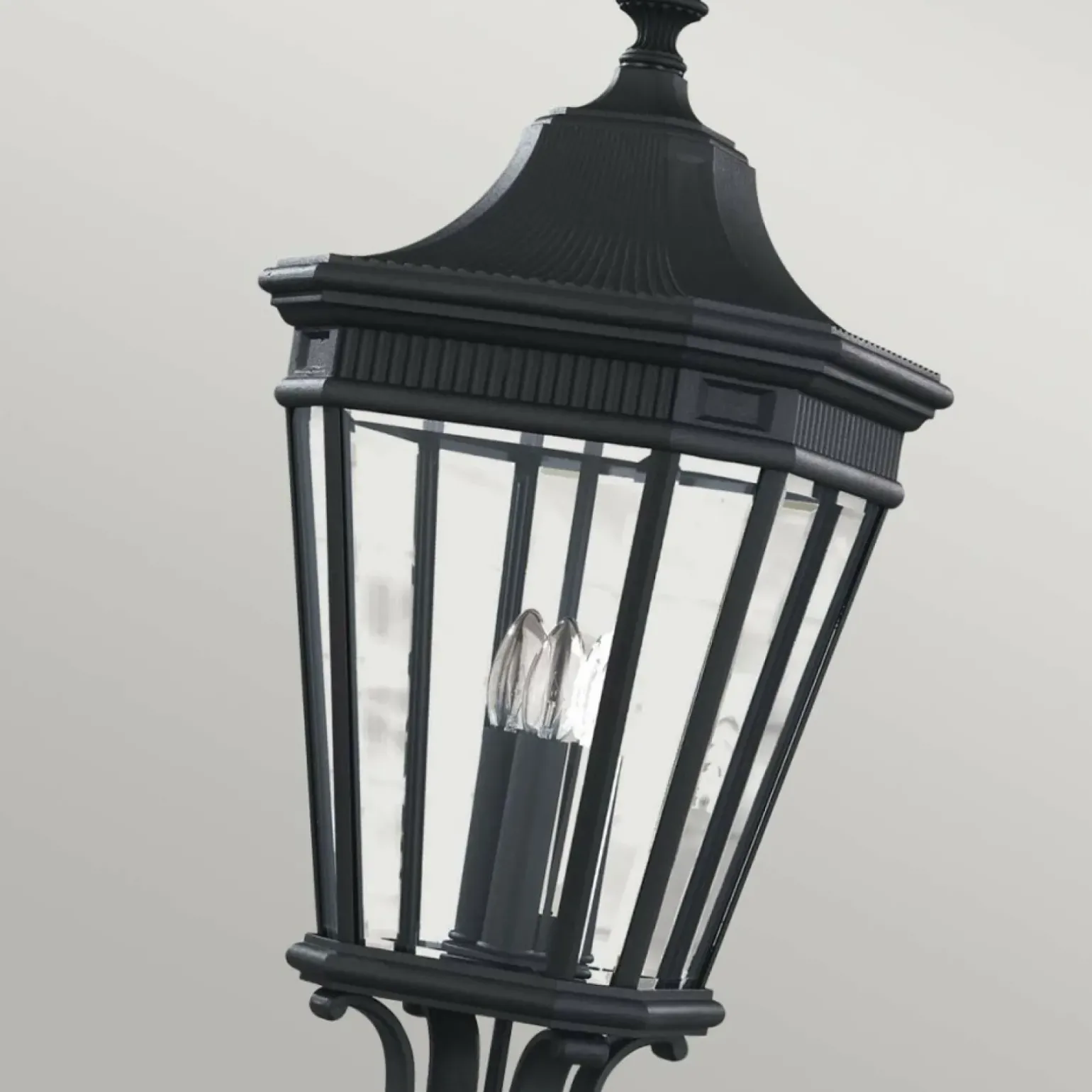 Sklep Kaja Wysoka lampa ogrodowa, czarna FE-COTSLN5-L-BK z serii COTSWOLD LANE